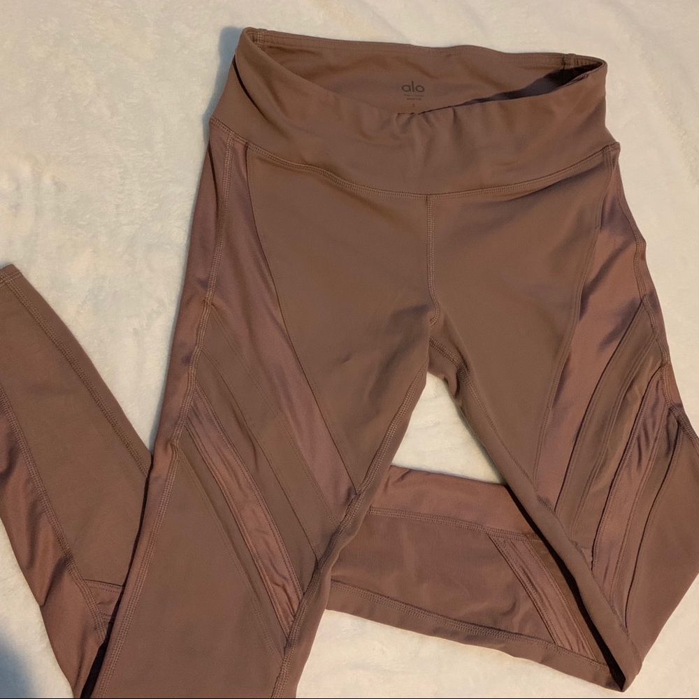 Alo cutout-mesh full-length mauve 🧘‍♀️like new S